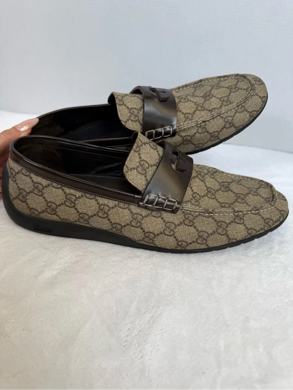 Gucci Authentic Mens 10.5 Loafers Beige GG Canvas & Dark Brown Penny Loafer